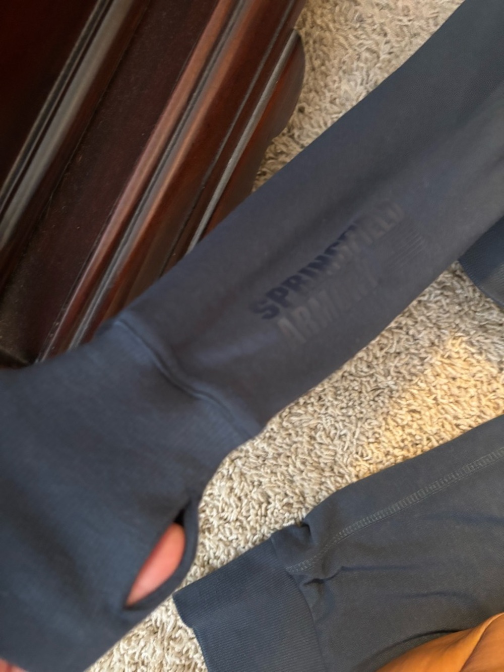 Alexo size small hoodie with pants w/built in pocket for self defense item - Picture 7 of 7